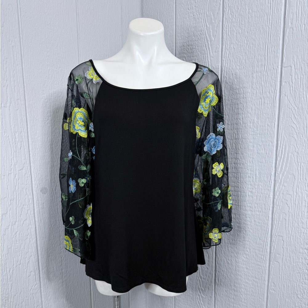 Cha Cha Vente Black Blouse with Floral Sheer Sleeves